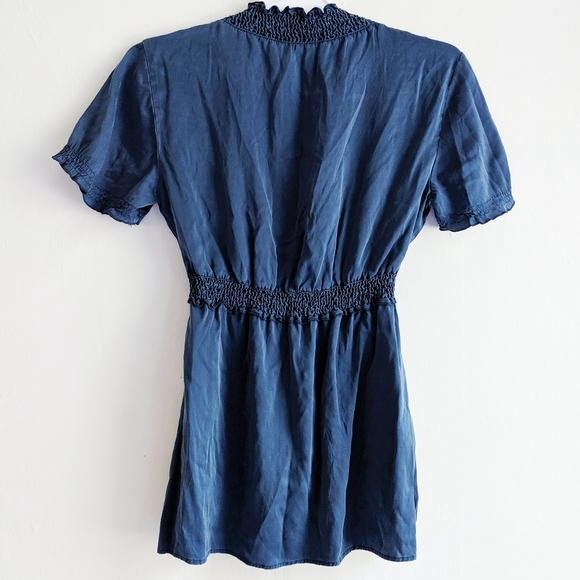 BCBGMaxAzria silk spandex shorts sleeve top sizeXS - Picture 3 of 10